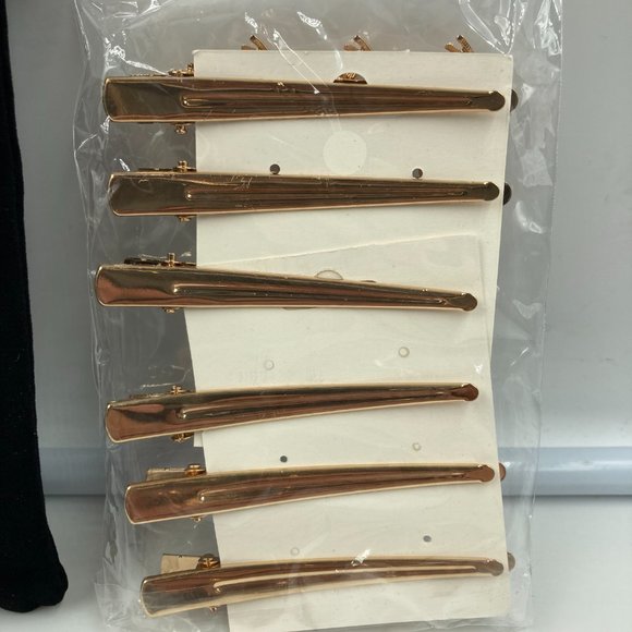 Heidkrueger 6 Piece Gold/Black Halloween Hair Clips - Picture 3 of 3